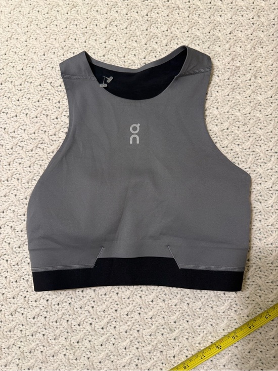 On Running Tops - On Running Grey High-Neck Crop Sports Top with Black Hem XS